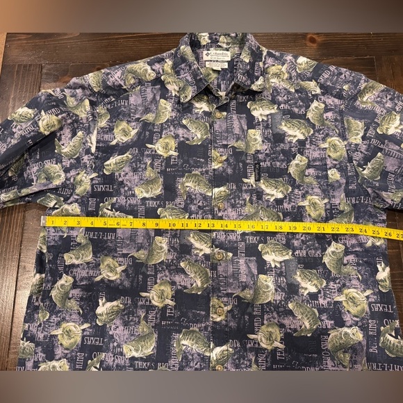 Columbia All Over Print AOP Base Fish Shirt Hawaiian Beach - Picture 7 of 8